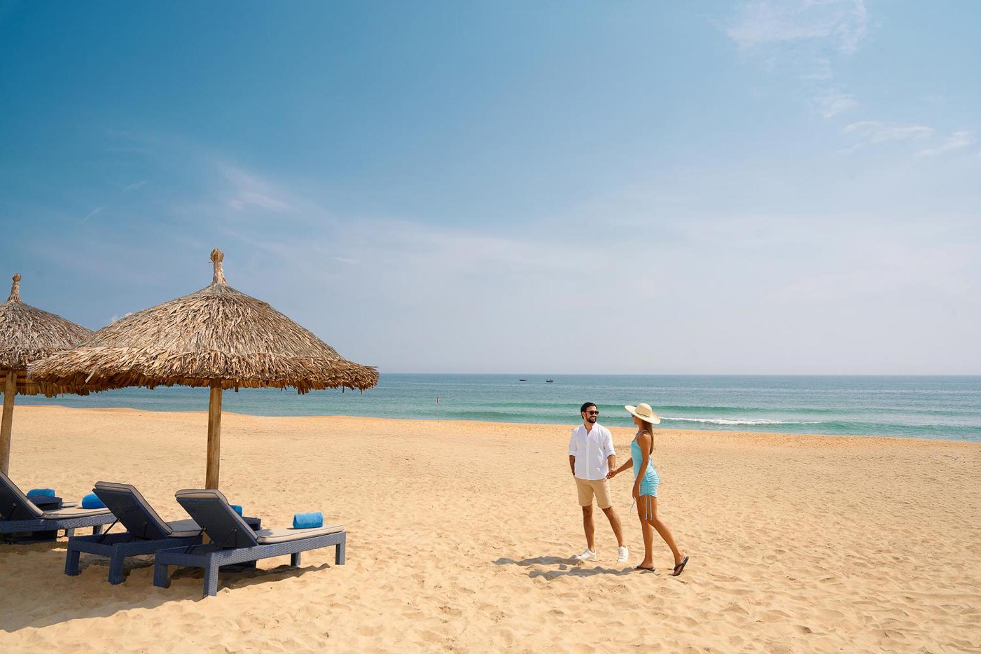 Wyndham Hoi An Royal Beachfront Resort & Villas Dış mekan fotoğraf